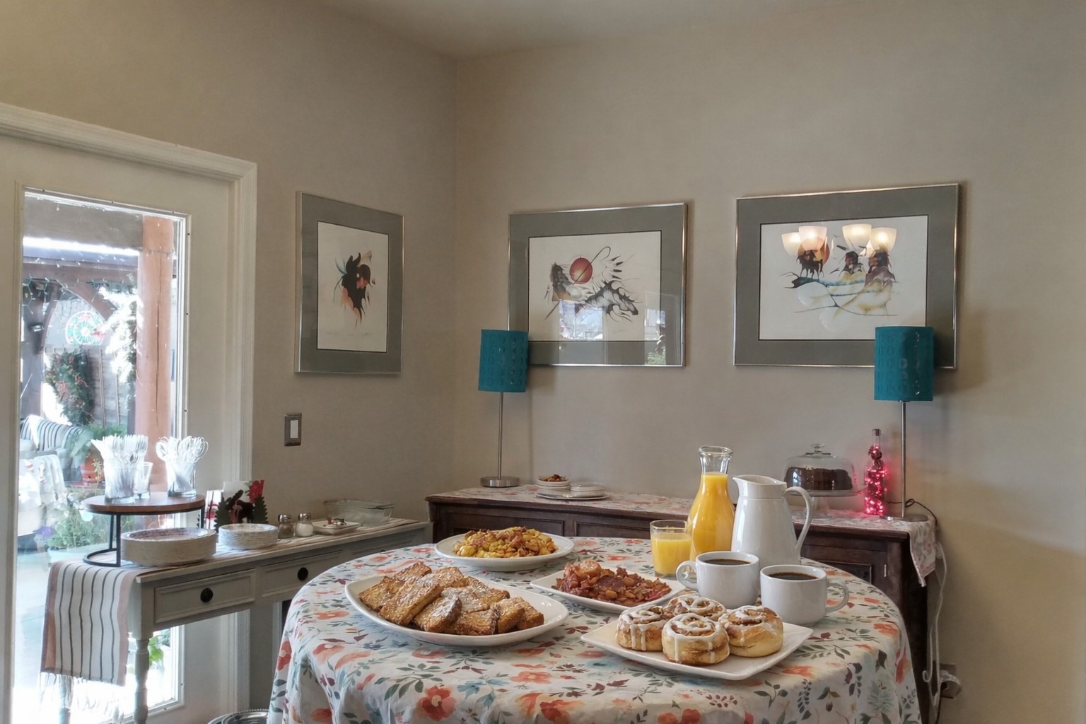 Fresh breakfast served at Hummingbird Gardens